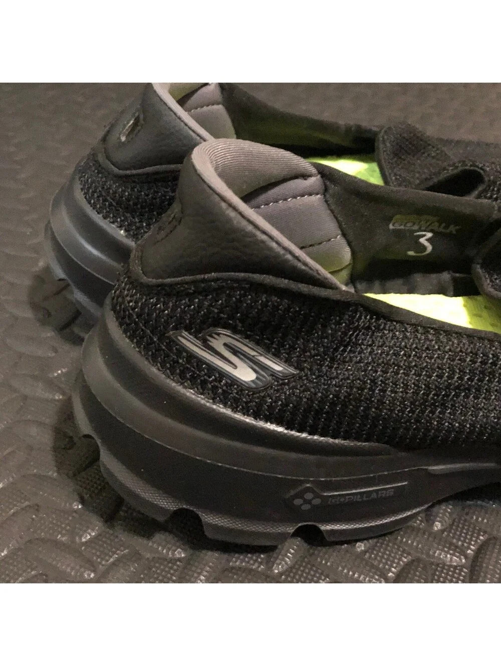 Skechers Mens Performance Go Walk 3 Black Slip-On Walking Shoes Size 13